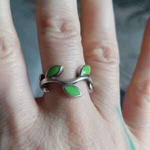 Silver Leaf Ring